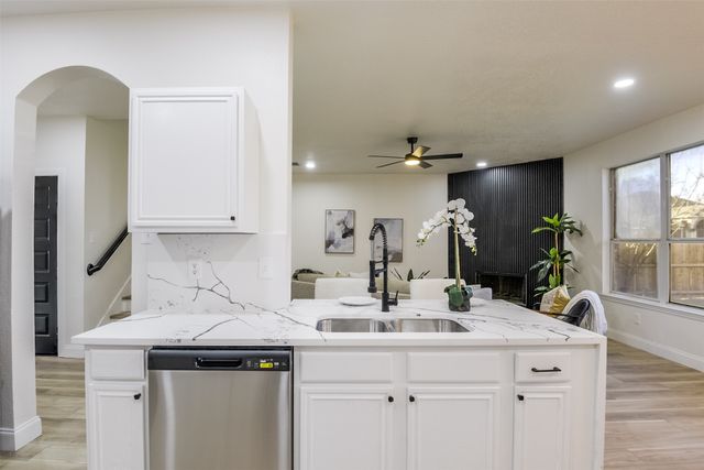 10312 Fawn Meadow Court, Fort Worth, TX 76140