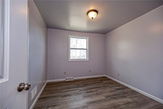 910 Burton Avenue, Youngwood, PA 15697
