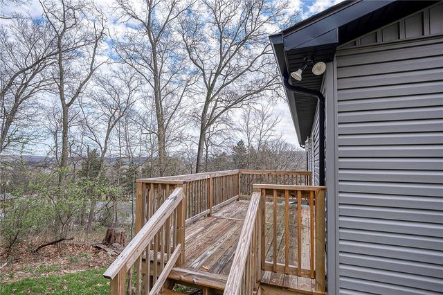910 Burton Avenue, Youngwood, PA 15697