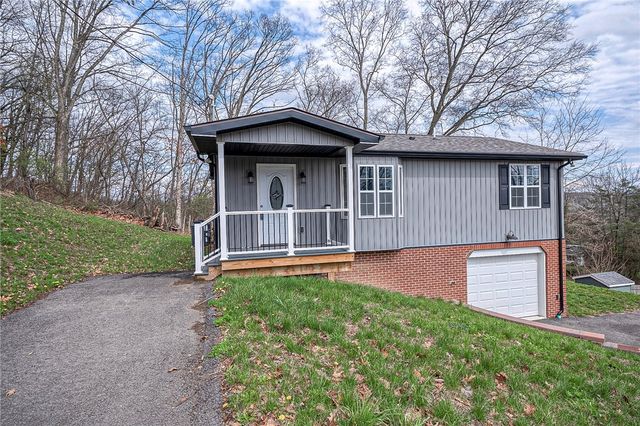 910 Burton Avenue, Youngwood, PA 15697