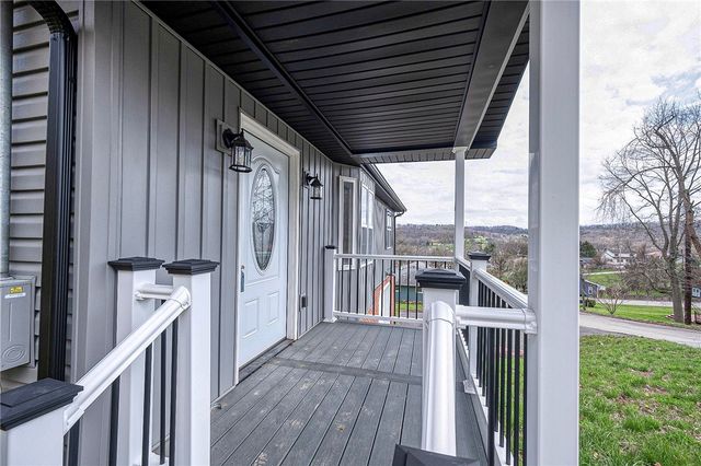 910 Burton Avenue, Youngwood, PA 15697