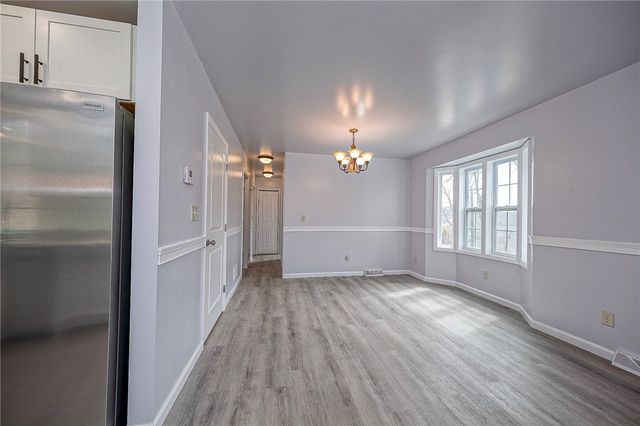 910 Burton Avenue, Youngwood, PA 15697
