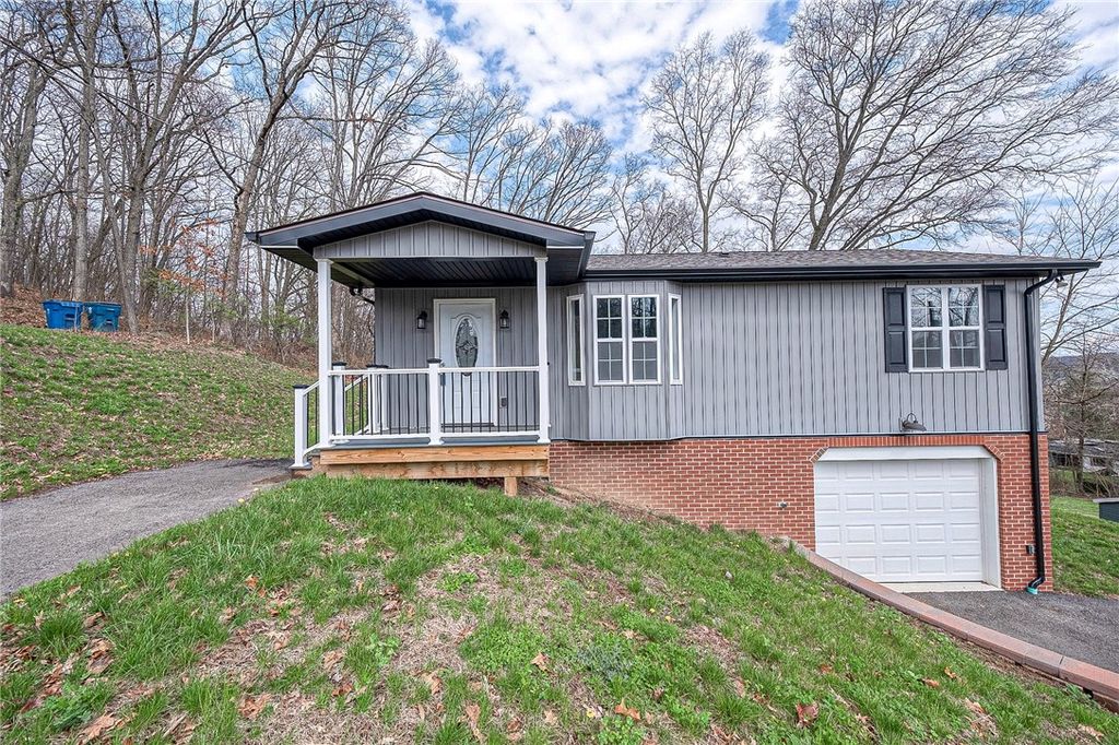 910 Burton Avenue, Youngwood, PA 15697