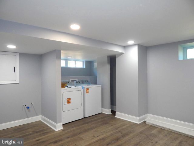 301 CORNWALL ST, Baltimore, MD 21224