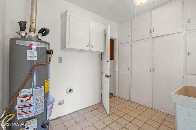 4858 E Cooper Street, Tucson, AZ 85711