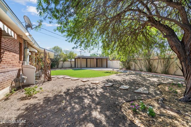 4858 E Cooper Street, Tucson, AZ 85711