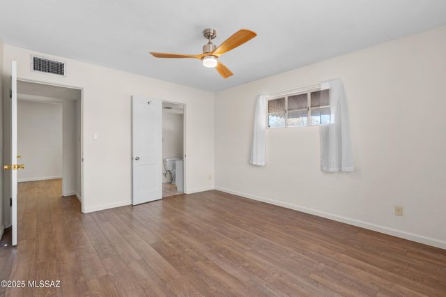 4858 E Cooper Street, Tucson, AZ 85711