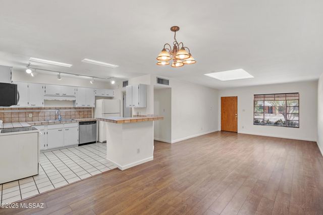 4858 E Cooper Street, Tucson, AZ 85711