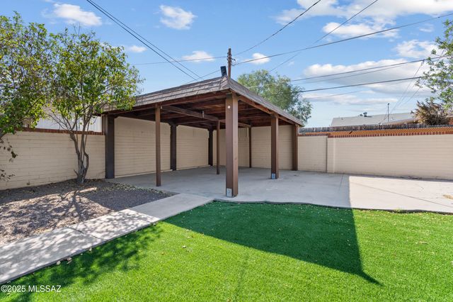 4858 E Cooper Street, Tucson, AZ 85711