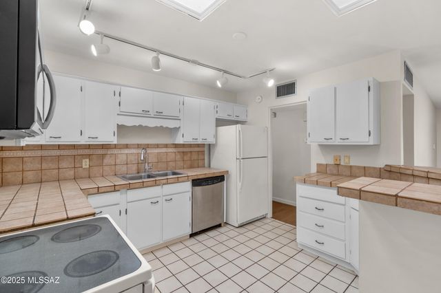 4858 E Cooper Street, Tucson, AZ 85711