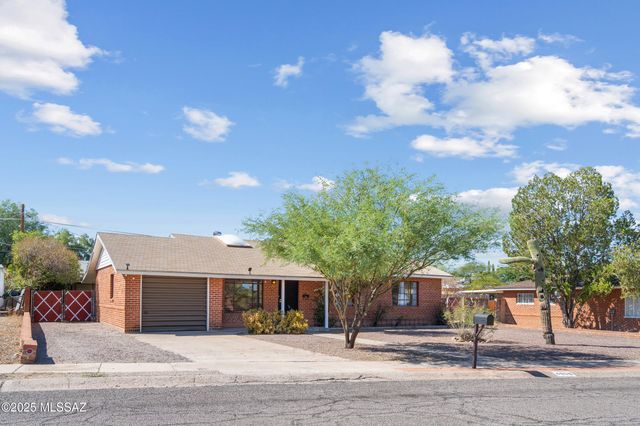 4858 E Cooper Street, Tucson, AZ 85711