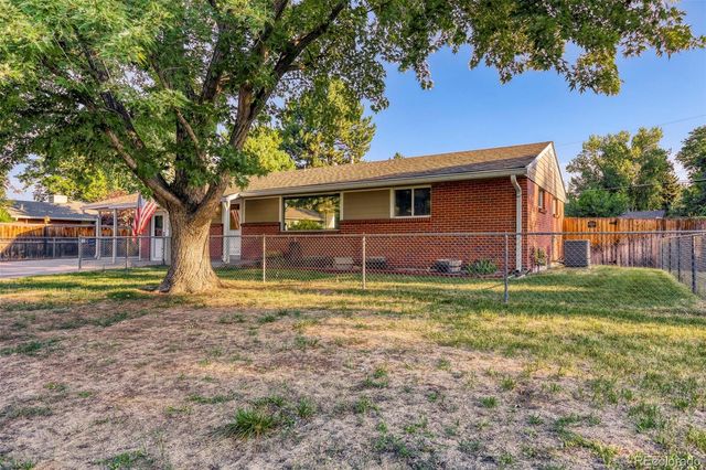 9275 W 8th Avenue, Denver, CO 80215