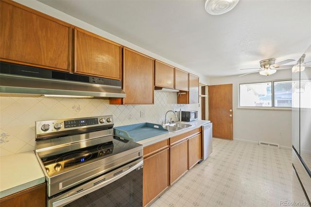 9275 W 8th Avenue, Denver, CO 80215
