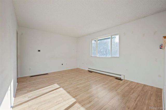 9275 W 8th Avenue, Denver, CO 80215