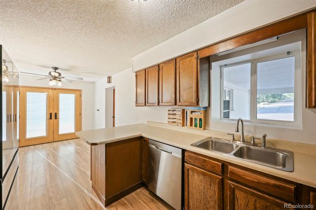 9275 W 8th Avenue, Denver, CO 80215