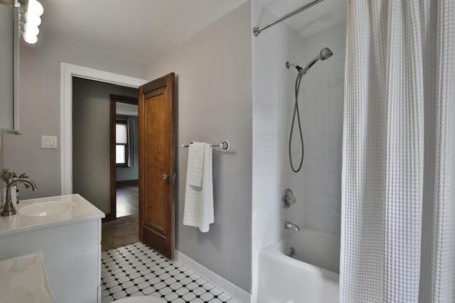 565 Brevoort Road, Columbus, OH 43214