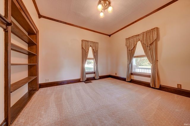 805 N Indiana Avenue, Auburn, IN 46706