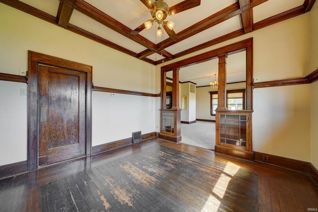 805 N Indiana Avenue, Auburn, IN 46706