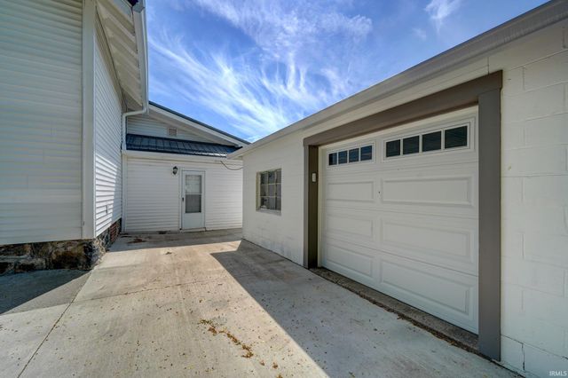 805 N Indiana Avenue, Auburn, IN 46706