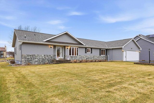 5235 CHESAPEAKE COURT, Oshkosh, WI 54901