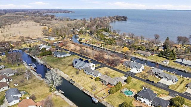 5235 CHESAPEAKE COURT, Oshkosh, WI 54901