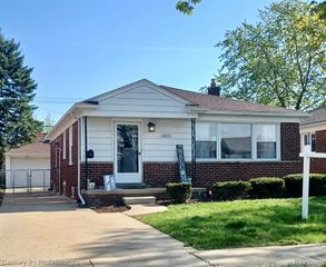 13651 Castle Street, Southgate, MI 48195
