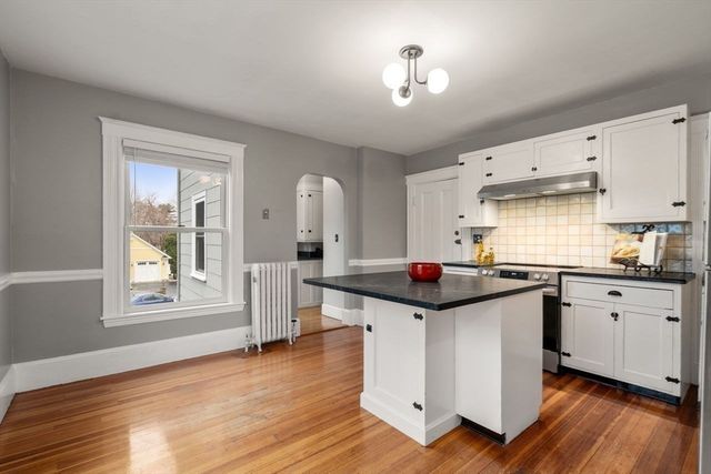 12 Bigelow Cir 2, Boston, MA 02135