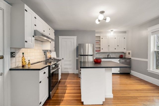 12 Bigelow Cir 2, Boston, MA 02135