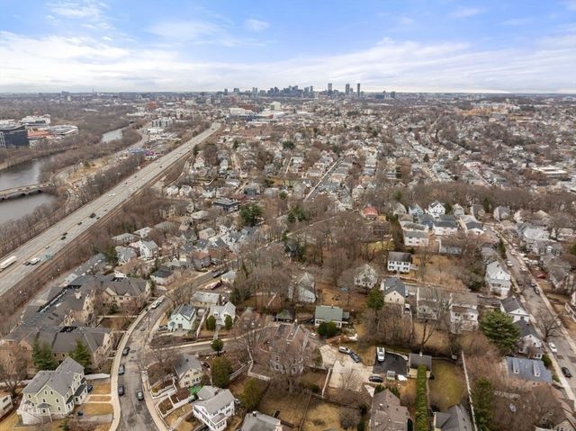 12 Bigelow Cir 2, Boston, MA 02135