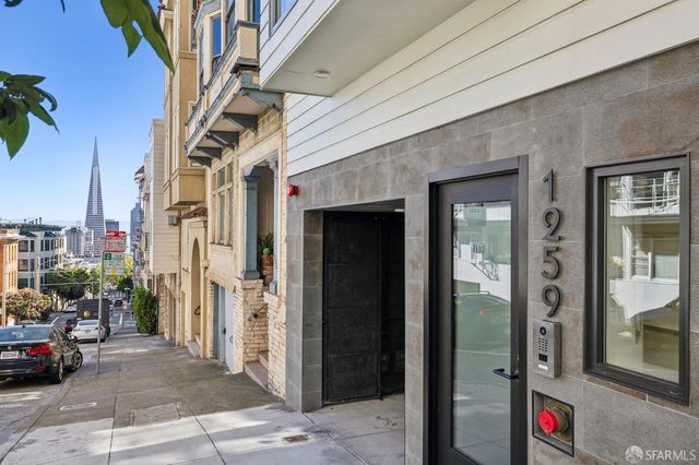 1259 Clay Street, San Francisco, CA 94108