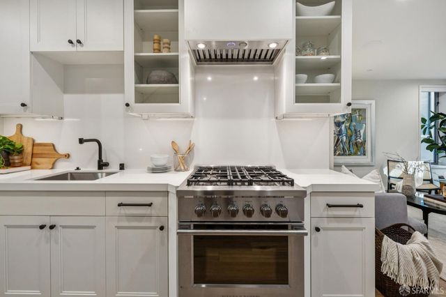 1259 Clay Street, San Francisco, CA 94108