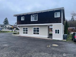 18350 E State Route 3 #Upper, Allyn, WA 98524