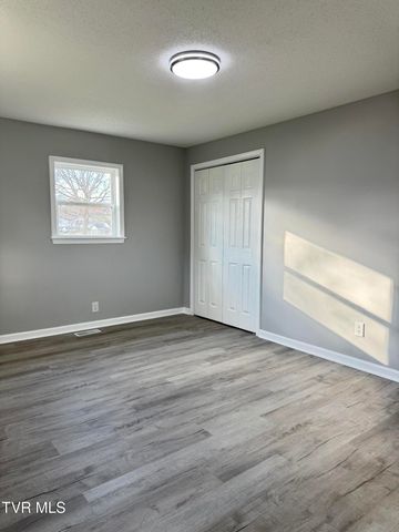 2140 Randolph Street, Bristol, VA 24201