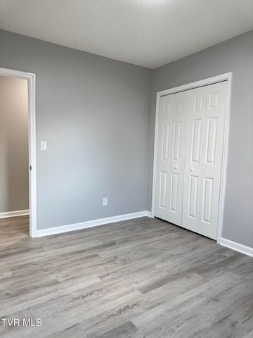 2140 Randolph Street, Bristol, VA 24201