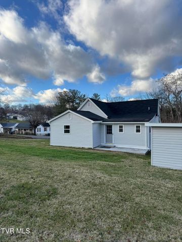 2140 Randolph Street, Bristol, VA 24201