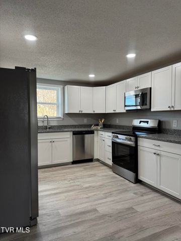 2140 Randolph Street, Bristol, VA 24201