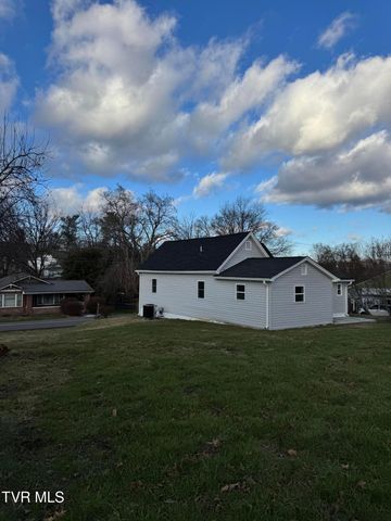 2140 Randolph Street, Bristol, VA 24201