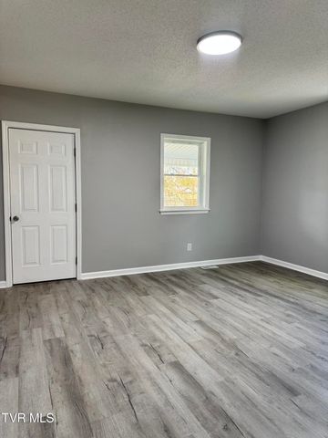 2140 Randolph Street, Bristol, VA 24201
