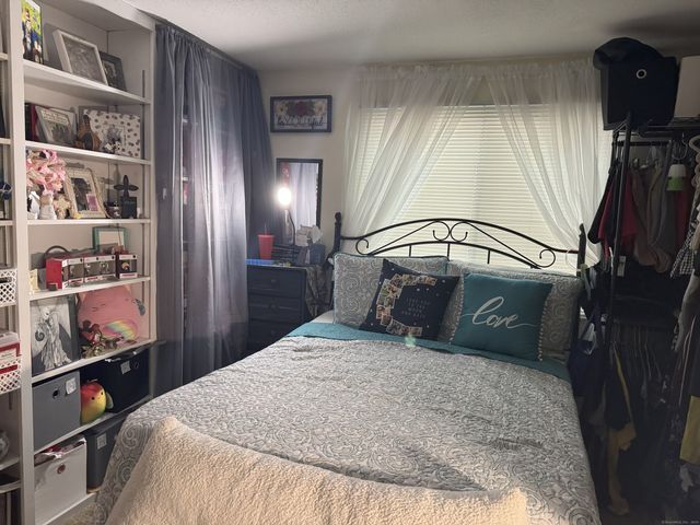 43 George Avenue APT B, Groton, CT 06340