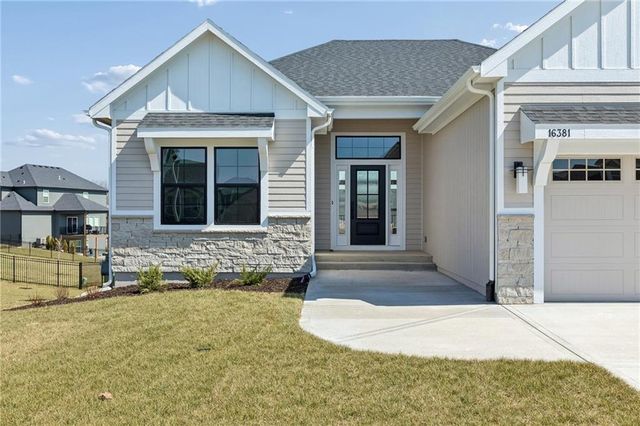 16381 Ingalls Street, Gardner, KS 66030