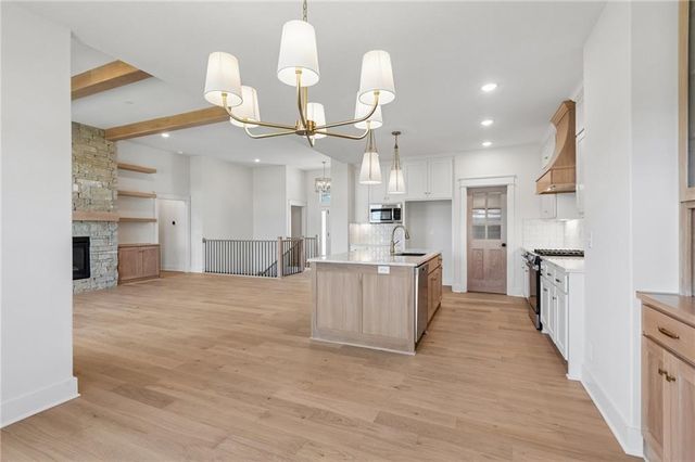 16381 Ingalls Street, Gardner, KS 66030