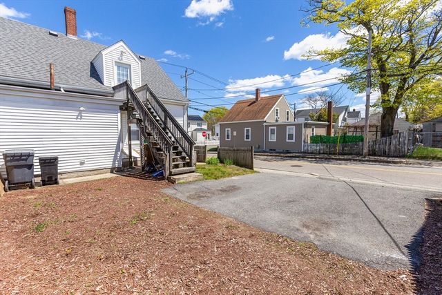 406-408 Court St, Plymouth, MA 02360