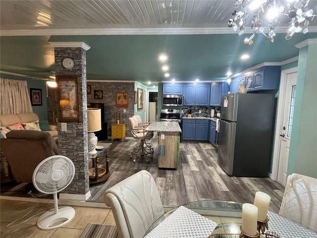 712 ROMA ROAD, Venice, FL 34285