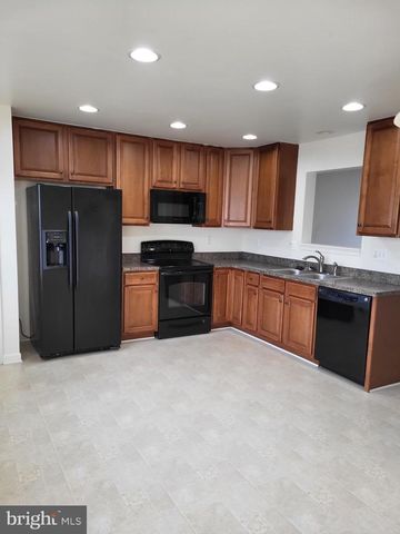 108 MONTICELLO SQ, Winchester, VA 22602