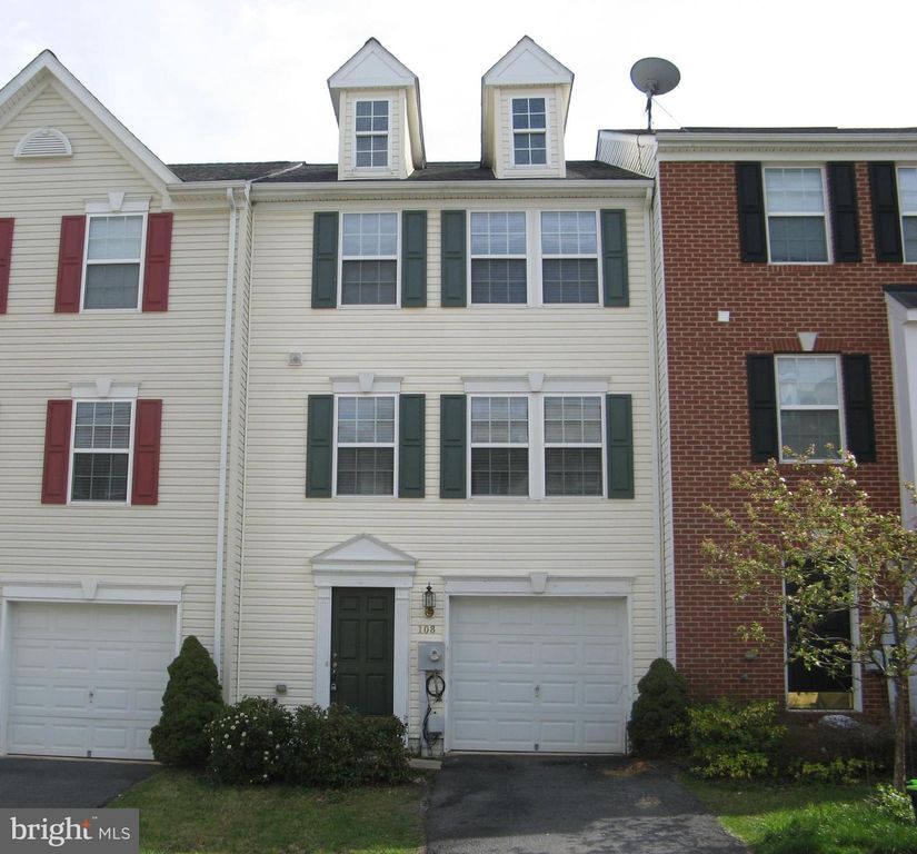 108 MONTICELLO SQ, Winchester, VA 22602
