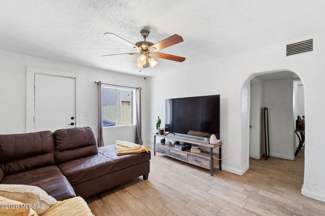 650 W 44th Street, Tucson, AZ 85713