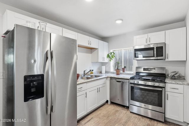 650 W 44th Street, Tucson, AZ 85713