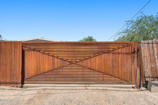 650 W 44th Street, Tucson, AZ 85713