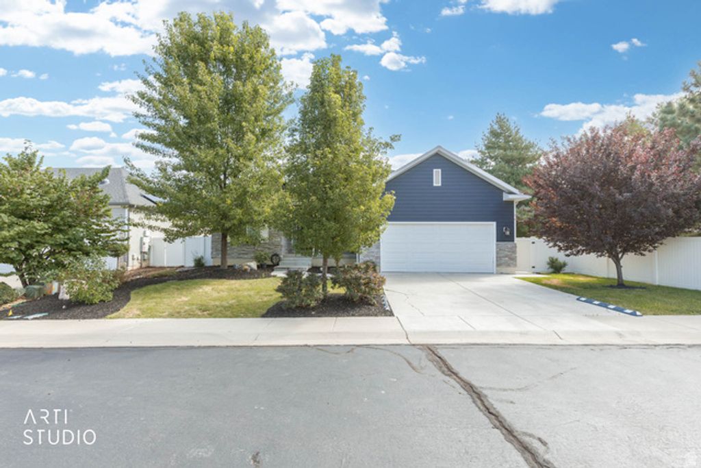 740 N CHAMPION LN, Kaysville, UT 84037 — photo 3