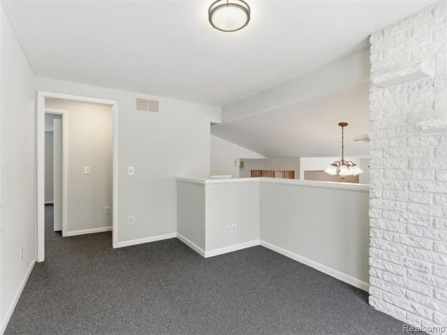 38301 Murdick Drive, New Baltimore, MI 48047